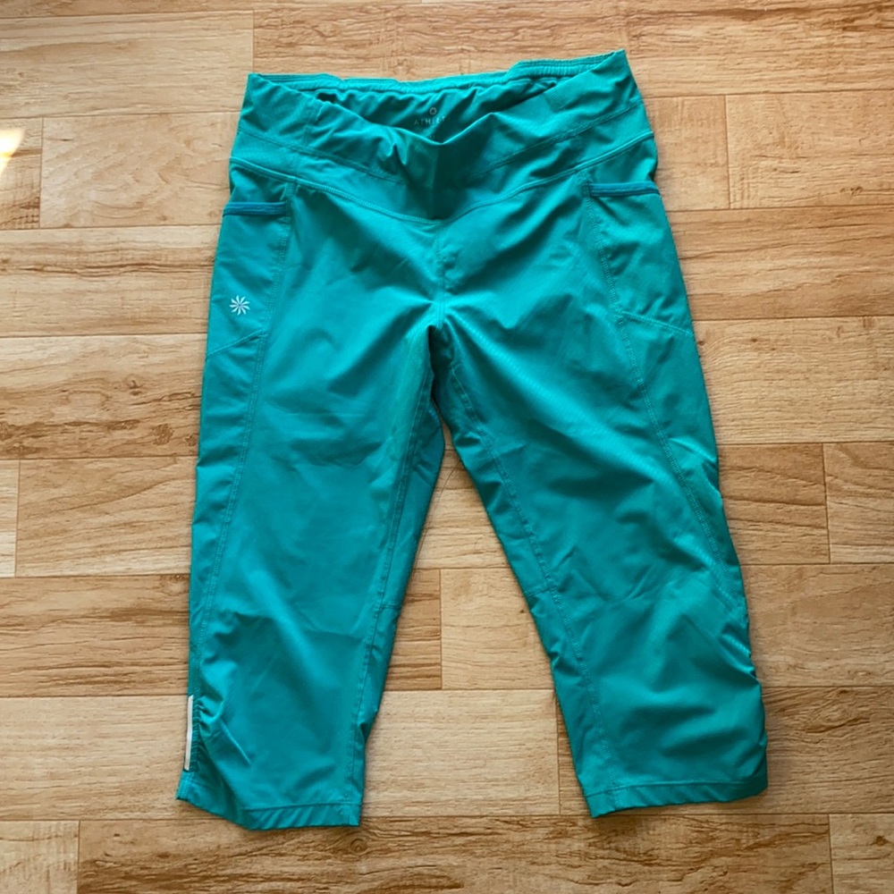 Athleta knicker leggings